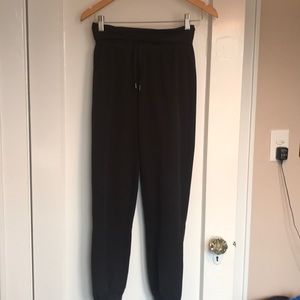 Athleta joggers. Size 4. Drawstring